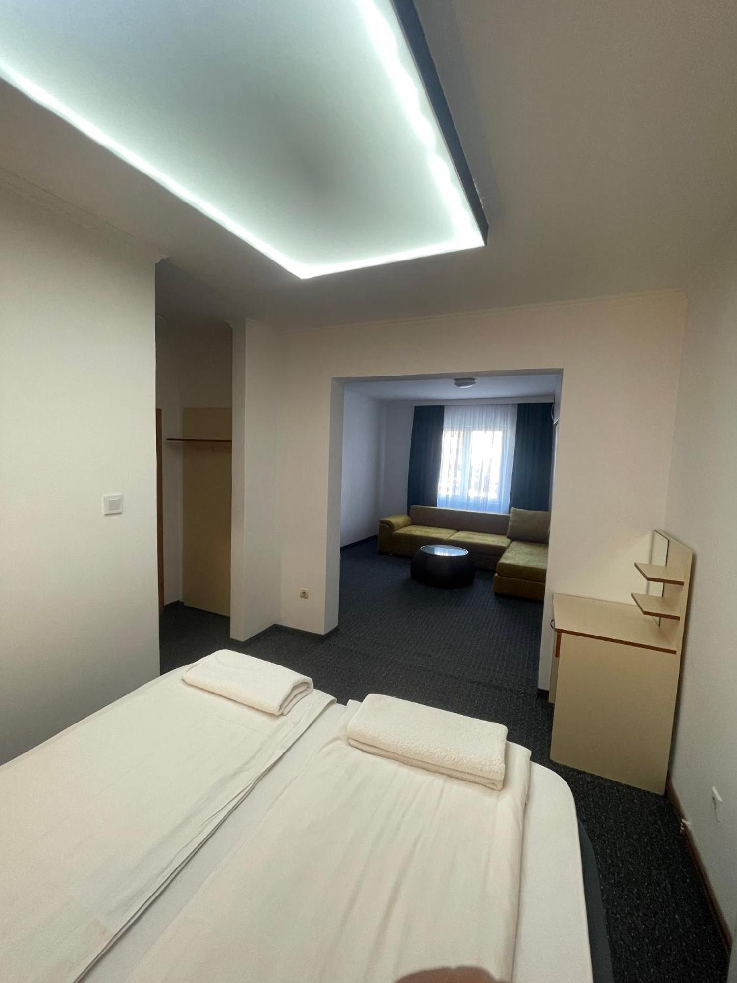 Hotel Ada - Otoka Sarajevo Bagian luar foto