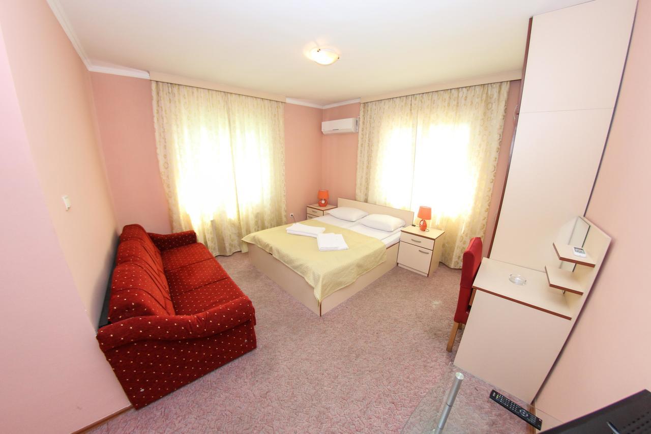 Hotel Ada - Otoka Sarajevo Bagian luar foto