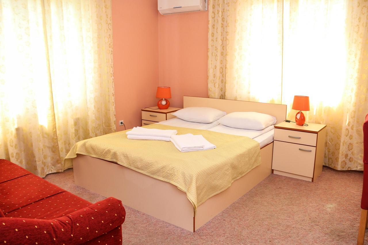 Hotel Ada - Otoka Sarajevo Bagian luar foto