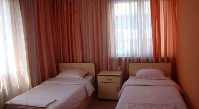 Hotel Ada - Otoka Sarajevo Ruang foto